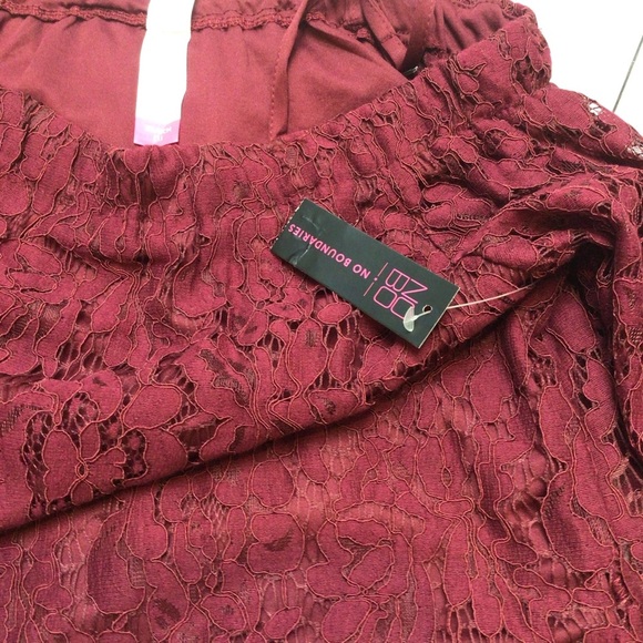 No Boundaries Red Off the Shoulder Lace Top XS - Picture 8 of 8